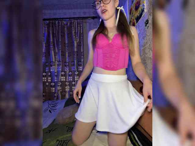 Milana22a webcam