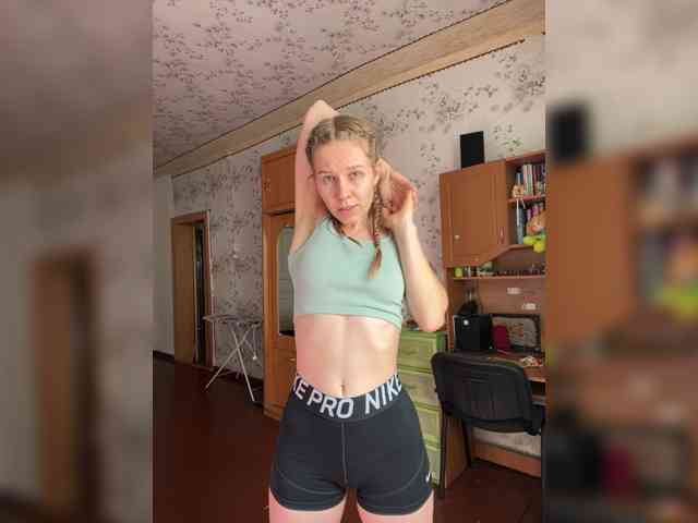 Milana22a webcam