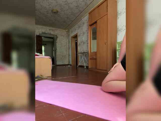 Milana22a webcam