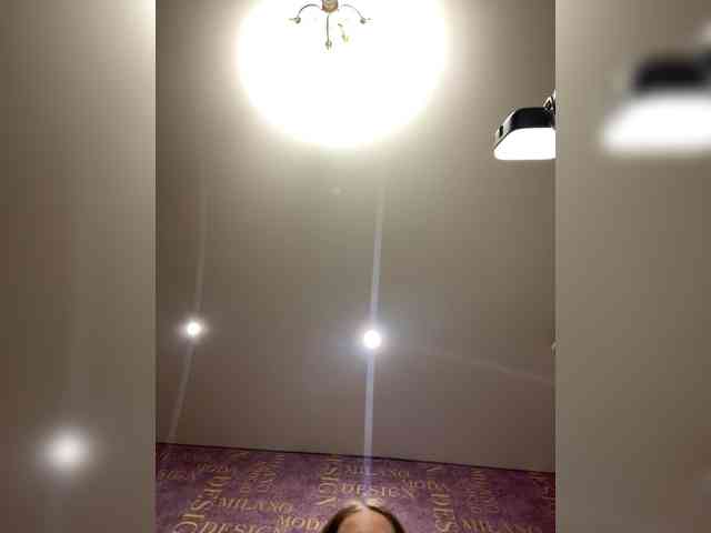 Milana22a webcam