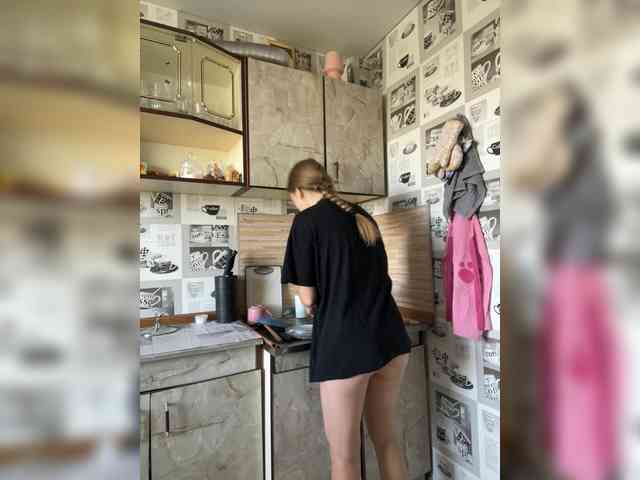 Milana22a webcam