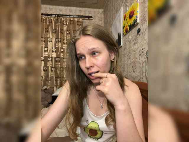 Milana22a webcam