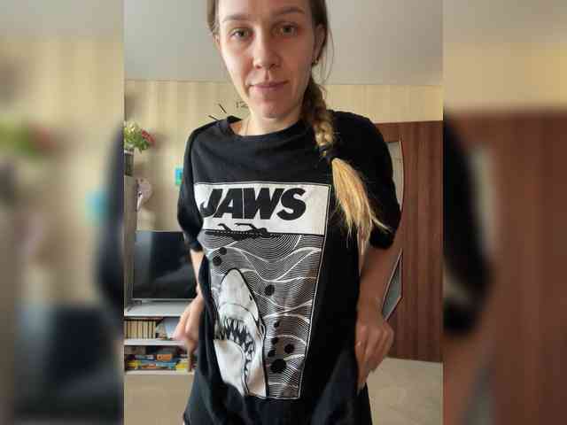 Milana22a webcam