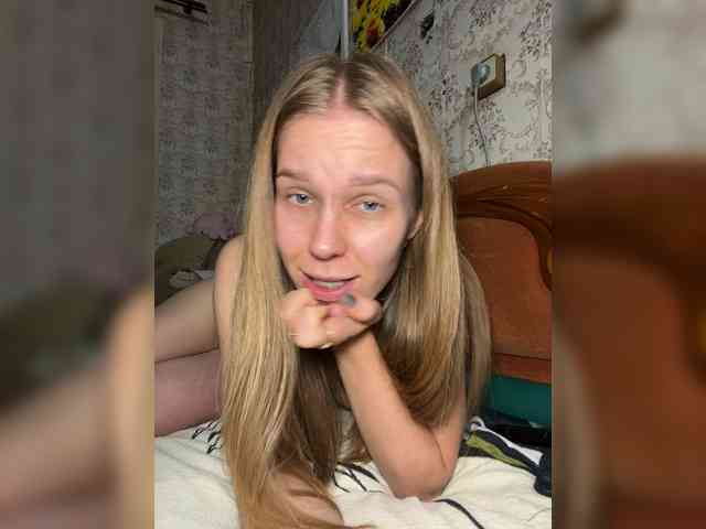 Milana22a webcam