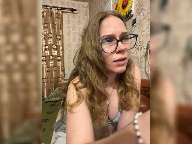 Milana22a webcam