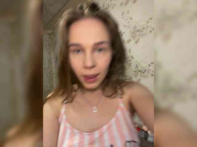 Milana22a webcam