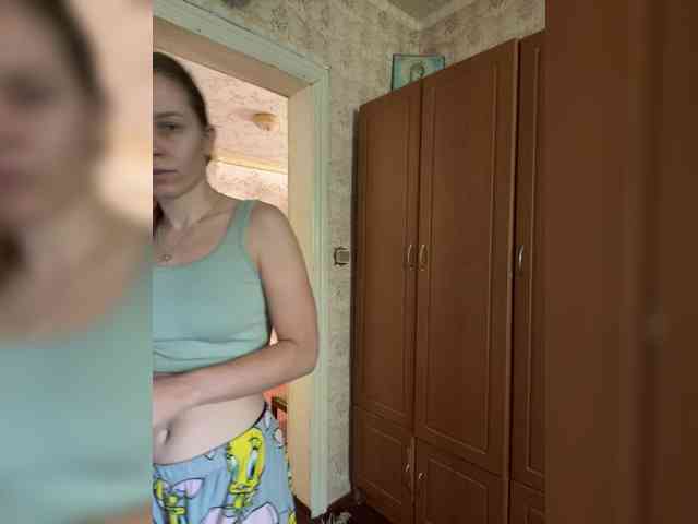 Milana22a webcam