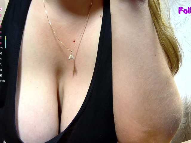 CarolinaDiamond33 live cam on BongaCams