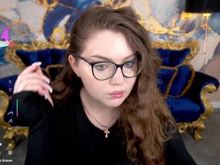 LuxSopphia Porn Show