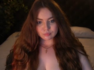 LuxSopphia Porn Show