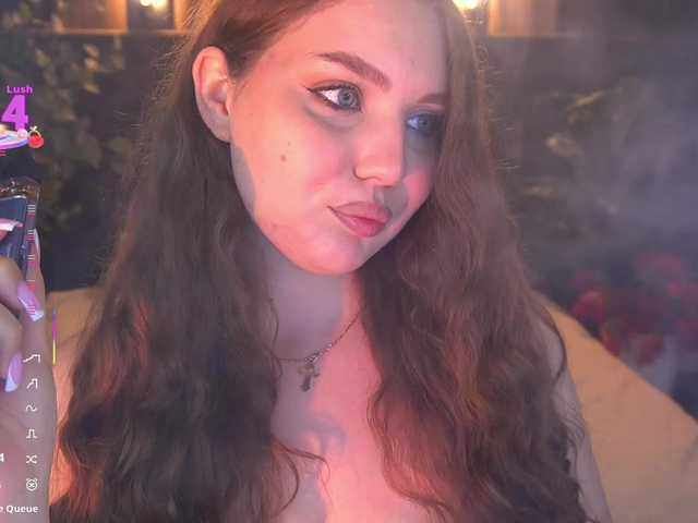 LuxSopphia live cam preview