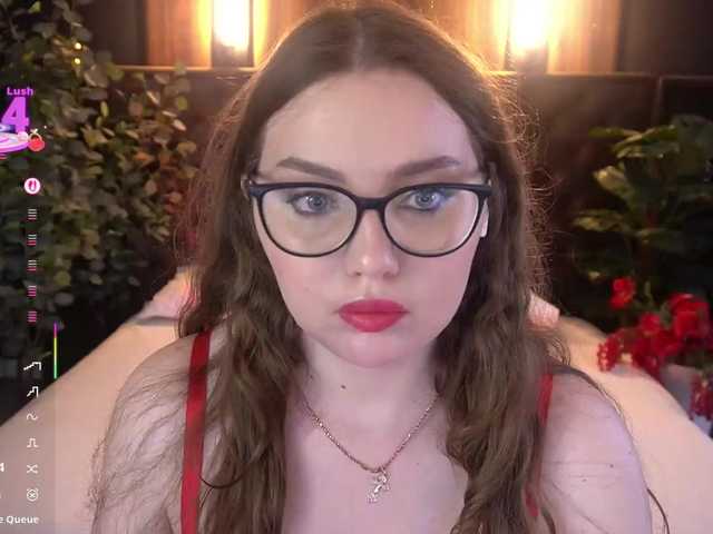 LuxSopphia live webcam show
