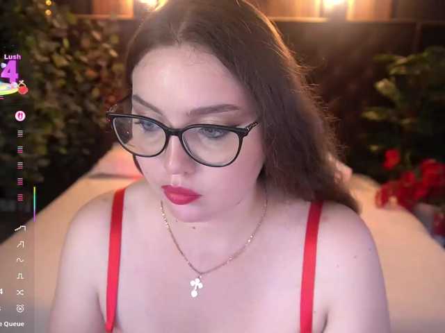 LuxSopphia live webcam show