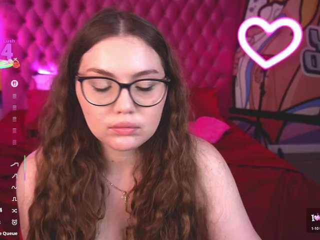 LuxSopphia live cam on UnifiedCams