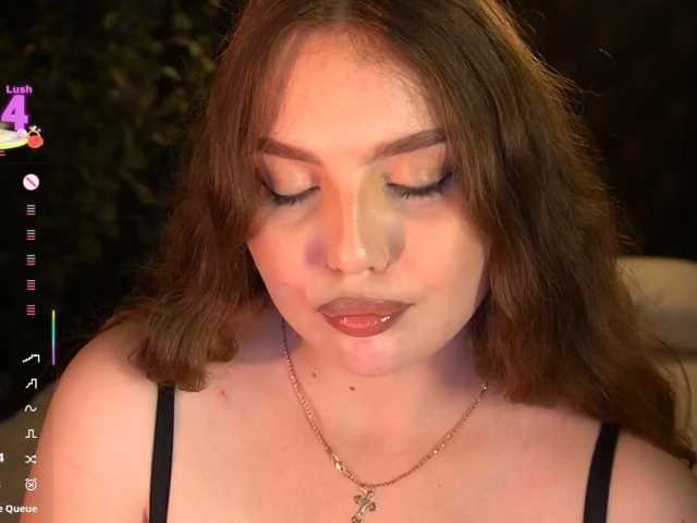 LuxSopphia, en directo ahora en BongaCams