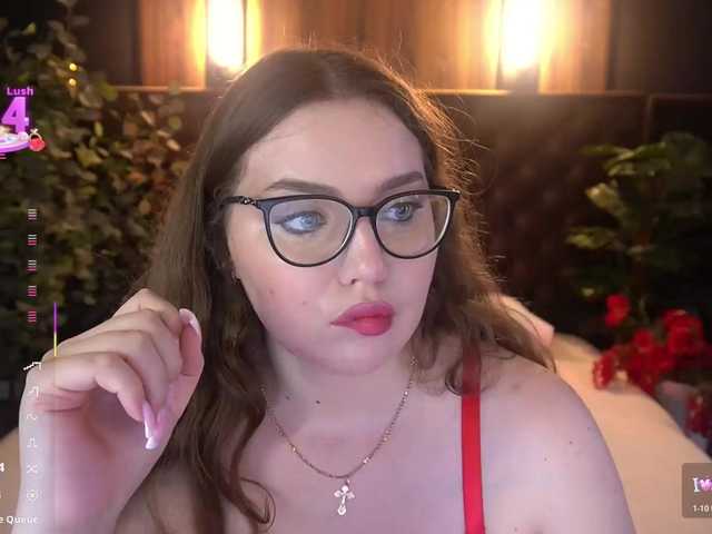 LuxSopphia live webcam show