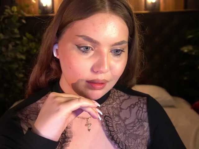 LuxSopphia live cam preview