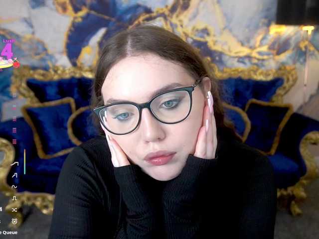LuxSopphia live webcam show