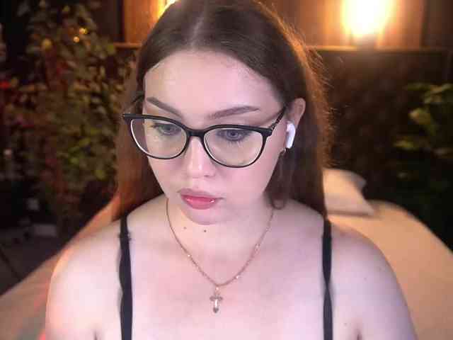 LuxSopphia Live Webcam on BongaCams