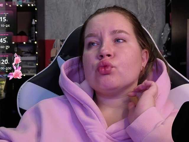 Kiki-03 live cam on BongaCams