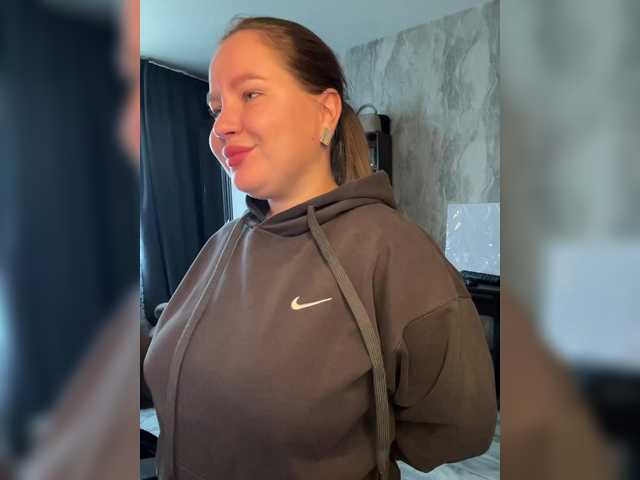 Kiki-03 live cam on BongaCams