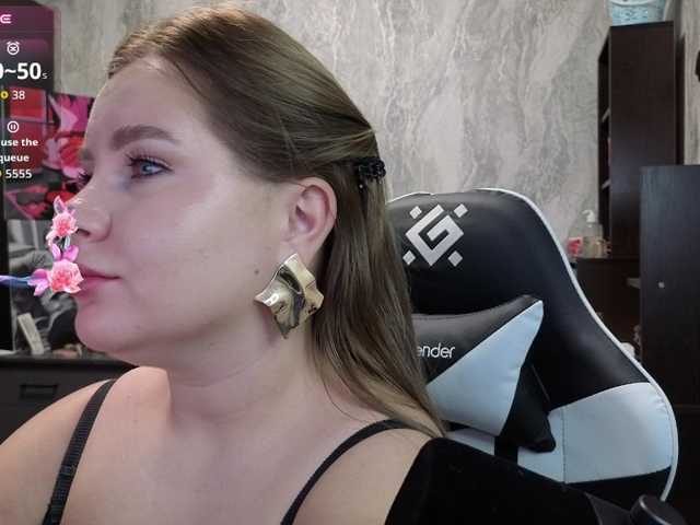 Kiki-03 live cam on BongaCams
