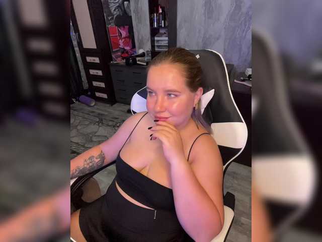 Kiki-03 live cam on BongaCams