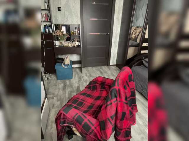 Kiki-03's BongaCams show and profile