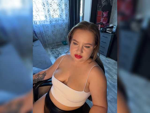 Kiki-03 live cam on BongaCams