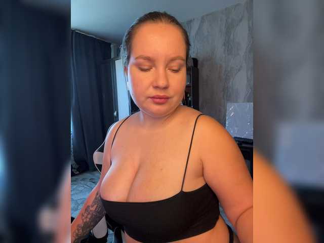 Kiki-03 live cam on BongaCams