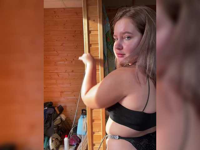 Kiki-03 live cam on BongaCams