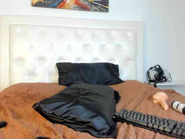 rouse-sexy-hotxx77 webcam