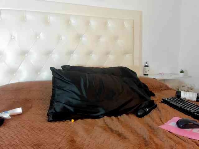 rouse-sexy-hotxx77 webcam
