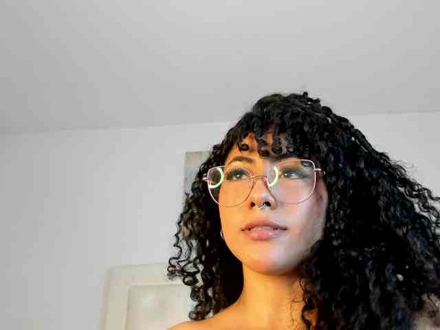 rouse-sexy-hotxx77 webcam