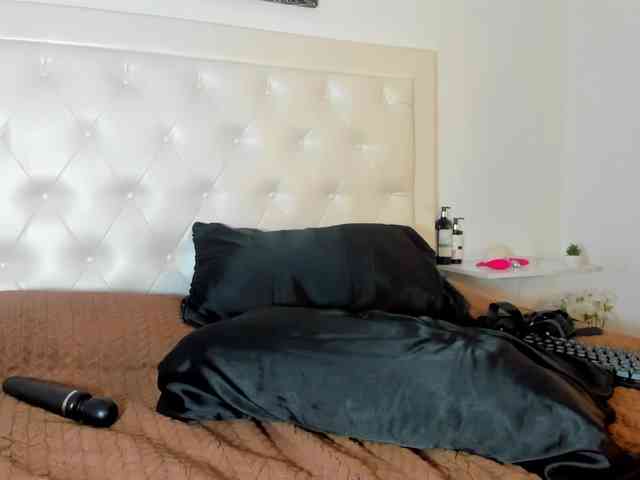 rouse-sexy-hotxx77 webcam