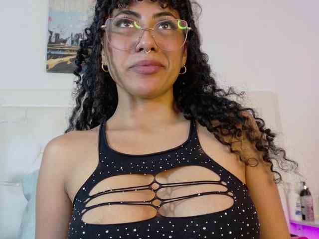 rouse-sexy-hotxx77's live room