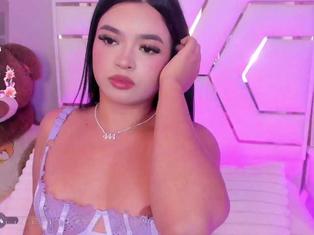 LauraSierra's BongaCams show and profile