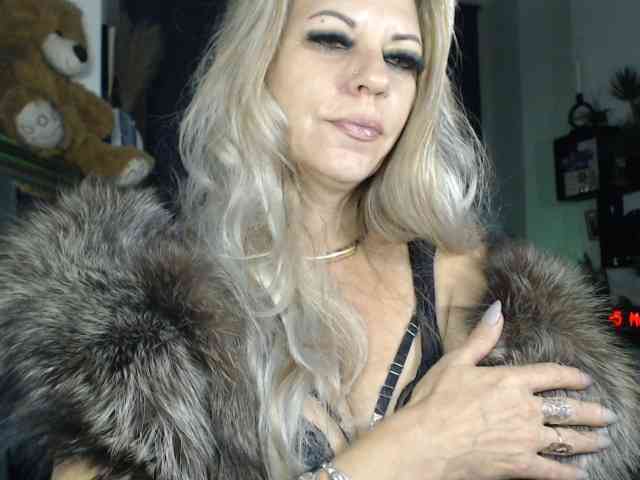 LadyVelvet