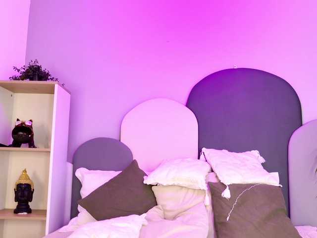 TaraCarson's BongaCams show and profile