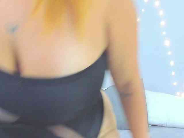 TaraCarson webcam