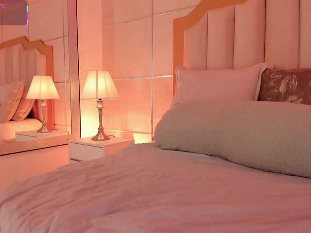 MaddieParker live cam on BongaCams