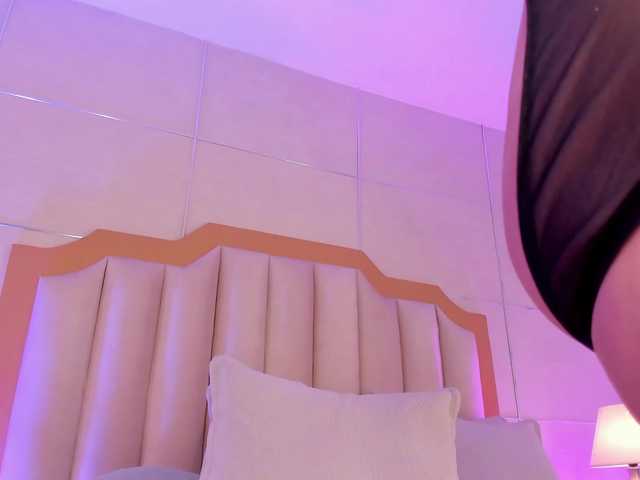 MaddieParker live cam on BongaCams