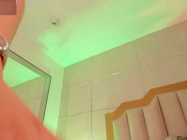 MaddieParker webcam