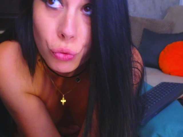kisskitty live cam on BongaCams