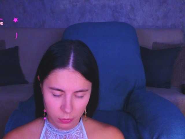 le modèle kisskitty est en webcam porno dans un show sur le site bongacams, il possède les tags suivants: White/Caucasian,Brunette,Shaved