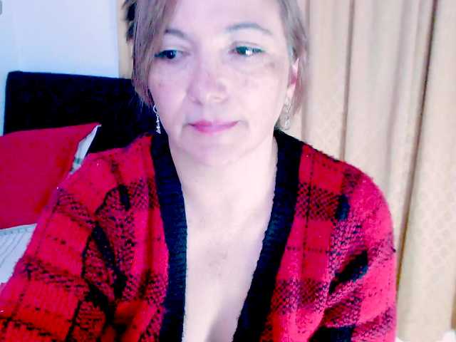 Kendraline's BongaCams show and profile