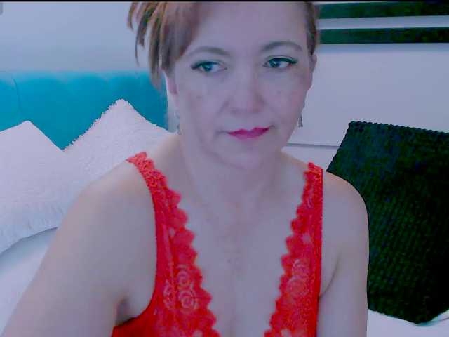 Kendraline live cam on BongaCams