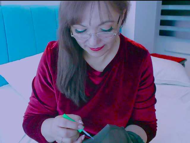 Kendraline live cam on BongaCams