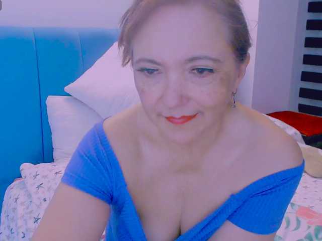 Kendraline, en directo ahora en BongaCams