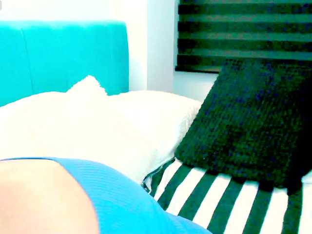 Kendraline live cam on BongaCams